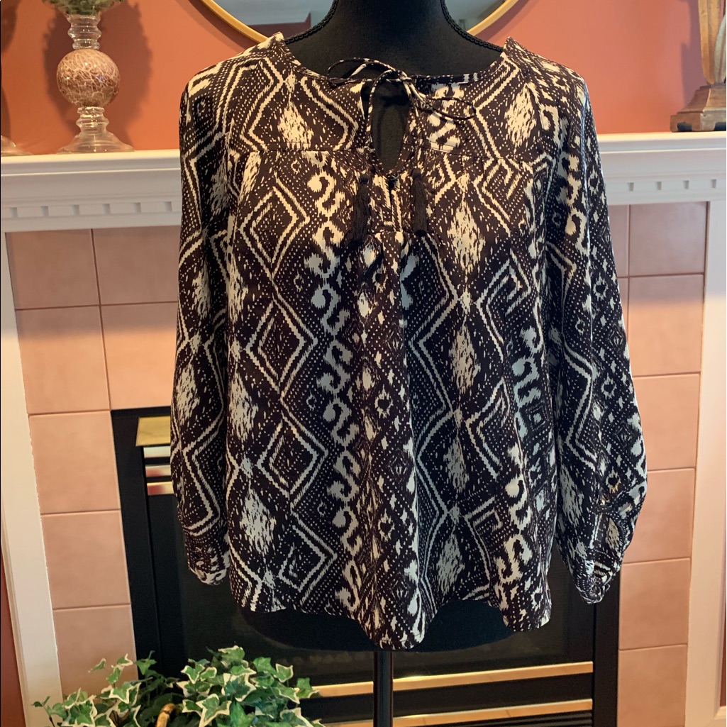 Aeo Patterned Blouse